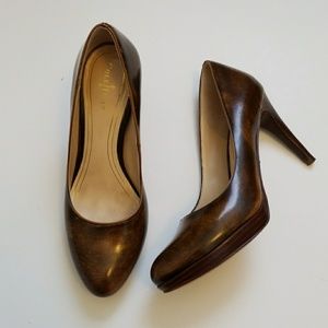 Size 7.5 b cole haan nike air sole heel